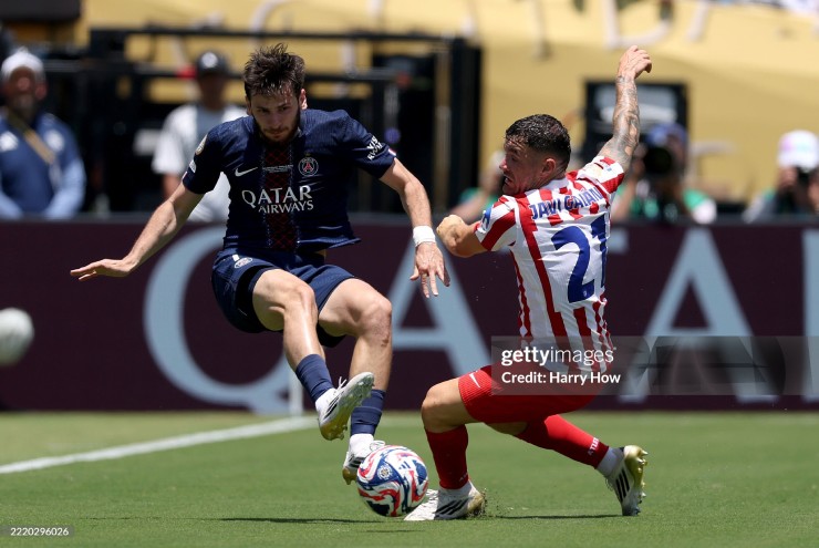 PSG khiến Atletico Madrid khốn khổ trong hiệp một