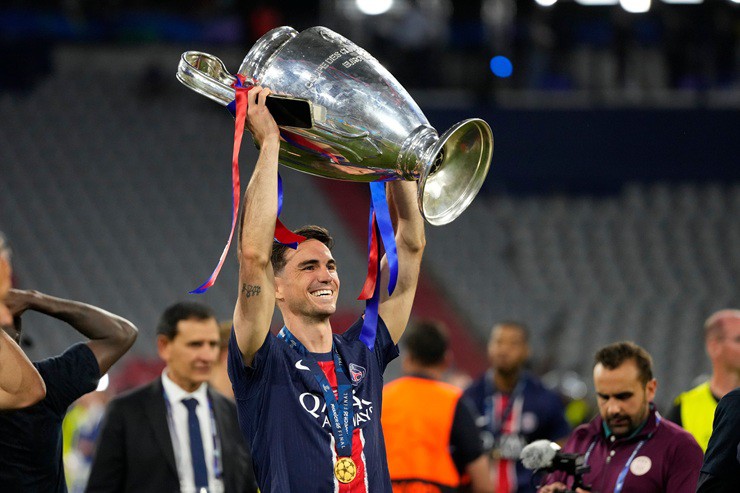Fabian Ruiz vừa góp công lớn giúp PSG giành chức vô địch Champions League