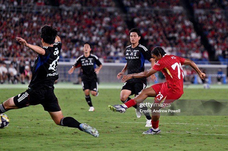 Rio Ngumoha có màn trình diễn đỉnh cao trước Yokohama Marinos