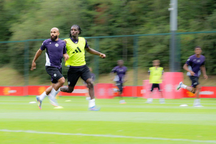 Mbeumo sẽ sớm có cơ hội gây ấn tượng trong màu áo mới khi MU đối đầu với West Ham vào ngày 27/7