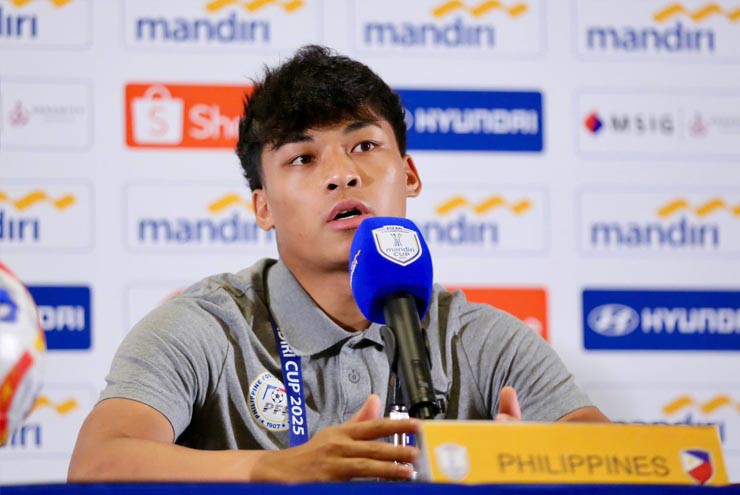 Họp báo U23 Việt Nam - U23 Philippines: Thầy Kim lo chấn thương Lý Đức, HLV McPherson giải mã bài tủ - 1