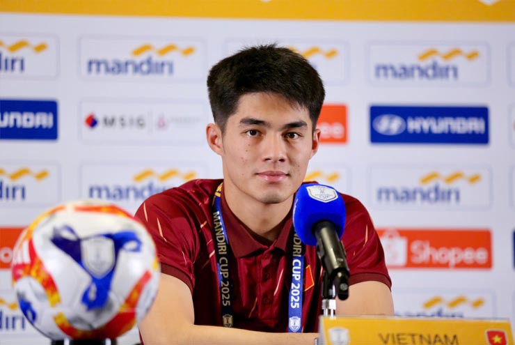 Họp báo U23 Việt Nam - U23 Philippines: Thầy Kim lo chấn thương Lý Đức, HLV McPherson giải mã bài tủ - 4