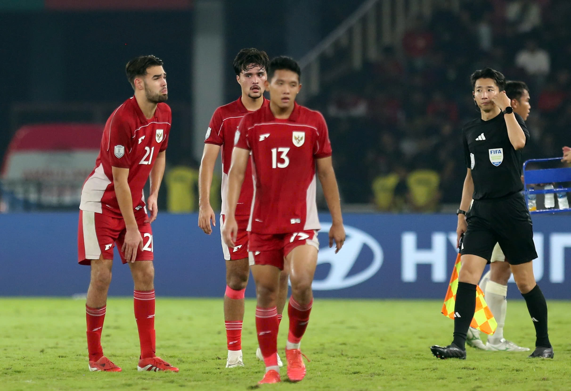 Trận đấu kết thúc với tỉ số hòa 1-1, hai đội bước vào loạt sút luân lưu 11m nhưng Jens Raven dính chấn thương ở chân phải nên không thể thực hiện cú sút 11m nào