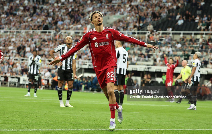 Trực tiếp bóng đá Newcastle - Liverpool: "Chích chòe" rút ngắn tỷ số (Ngoại hạng Anh) - 2