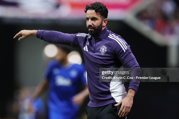 Ruben Amorim quyết theo đuổi ý tưởng 3-4-2-1
