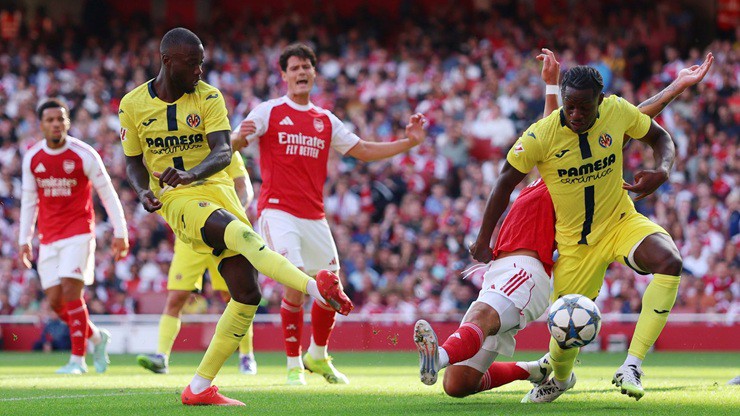 Pepe ghi bàn mở tỷ số cho&nbsp;Villarreal&nbsp;khi trở về Emirates