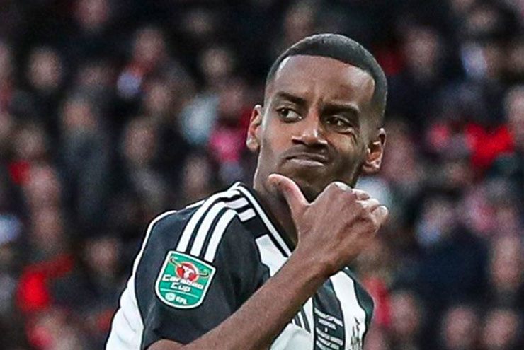 Isak sắp được Newcaste cho sang Liverpool