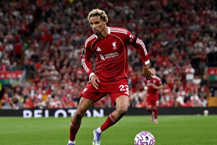 Ekitike trải qua trận ra mắt Premier League trong mơ