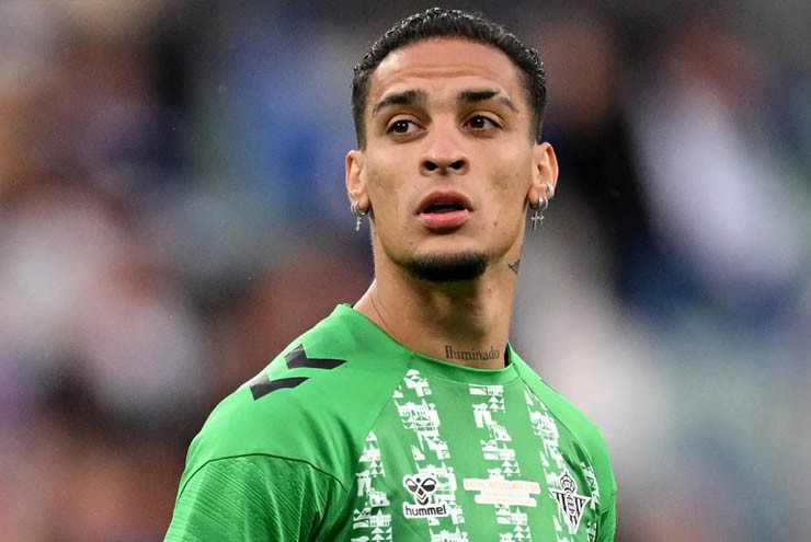 Ngày Antony được trở lại Real Betis lại trở nên xa vời