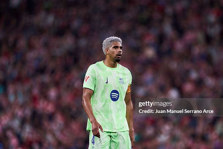 Trực tiếp chuyển nhượng sáng 10/8: Đội Ronaldo nhắm sao Bayern, Chelsea theo đuổi Araujo - 1