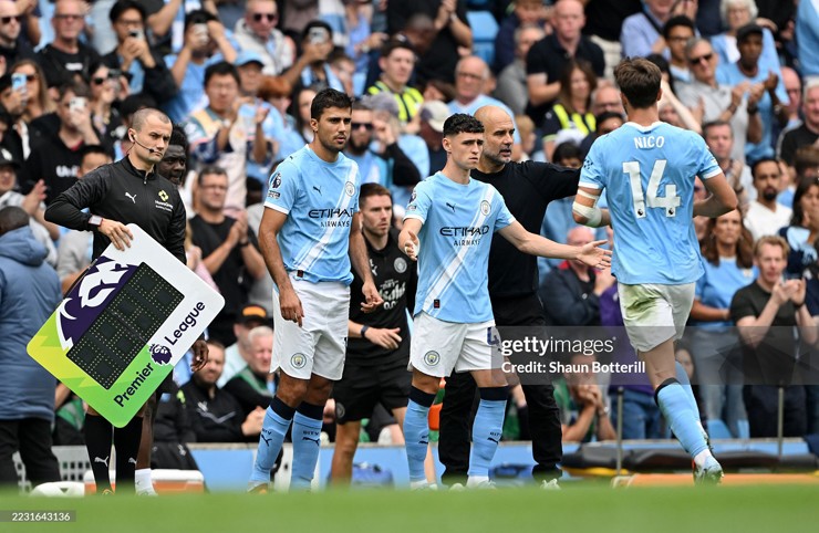 Man City đang có những vấn đề bất ổn