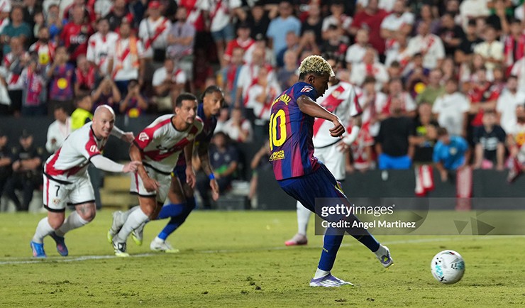 Lamine Yamal ghi bàn kỷ lục trong trận hòa với Rayo Vallecano