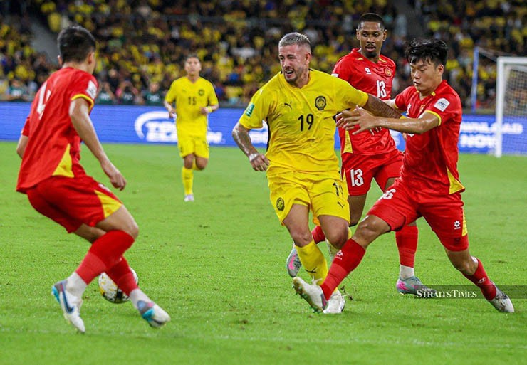Malaysia sử dụng cầu thủ nhập tịch gian lận ở trận gặp ĐT Việt Nam