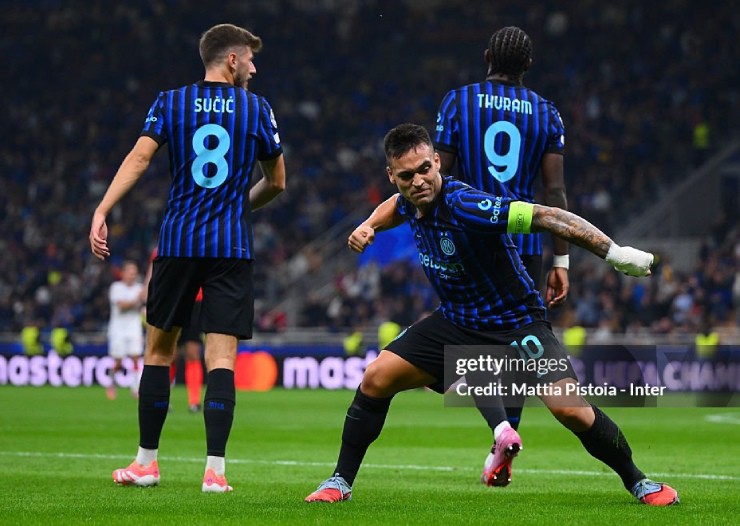 Video bóng đá Inter Milan - Slavia Praha: 4 phút thay đổi cục diện (Cúp C1) - 1