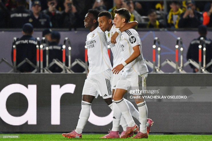 Video bóng đá Kairat - Real Madrid: Hat-trick Mbappe, "tiệc 5 sao" ở Kazakhstan (Cúp C1) - 1
