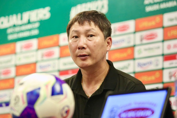 Họp báo U23 Việt Nam - U23 Bangladesh: Thầy Kim tán dương Xuân Bắc, Lê Viktor (U23 châu Á) - 1