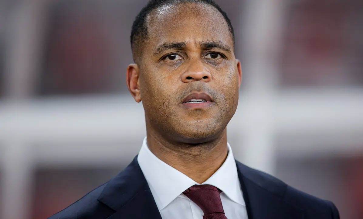 HLV Patrick Kluivert bị đánh giá không đủ chuyên môn khi so sánh với Shin Tae Yong