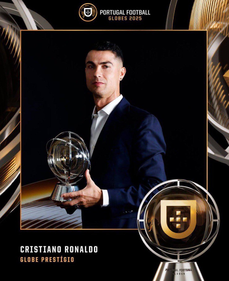 Ronaldo được xướng tên ở Gala&nbsp;Quả cầu vàng bóng đá Bồ Đào Nha