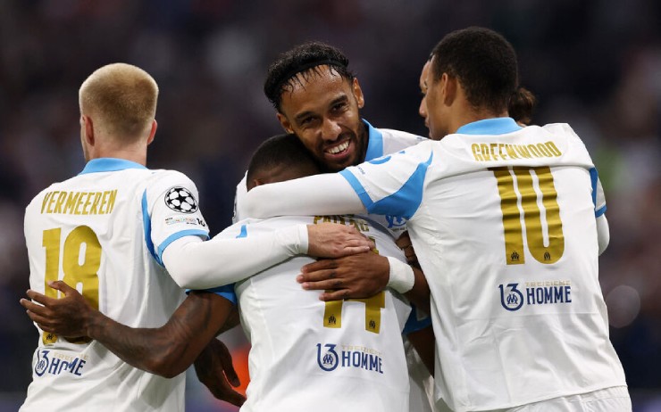 Marseille giành chiến thắng đậm