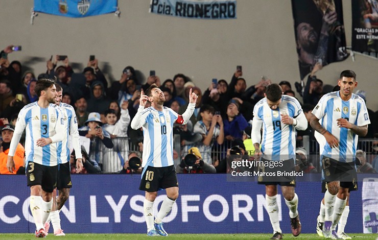 Messi vẫn chưa muốn khép lại hành trình cùng đội tuyển Argentina