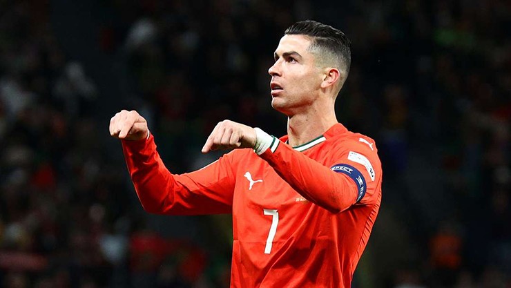 Cristiano Ronaldo vẫn duy trì phong độ đỉnh cao ở tuổi 40