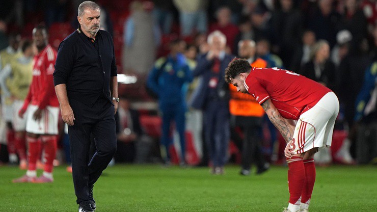 HLV&nbsp;Postecoglou vẫn chưa biết mùi chiến thắng cùng&nbsp;Nottingham Forest