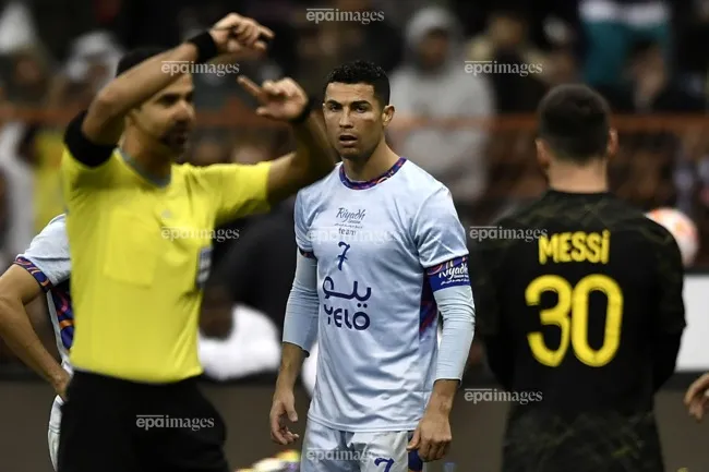 Hai ngôi sao của Bồ Đào Nha và Argentina có nhiều khả năng tiếp tục góp mặt ở vòng chung kết World Cup vào năm sau. Ảnh: EPA.