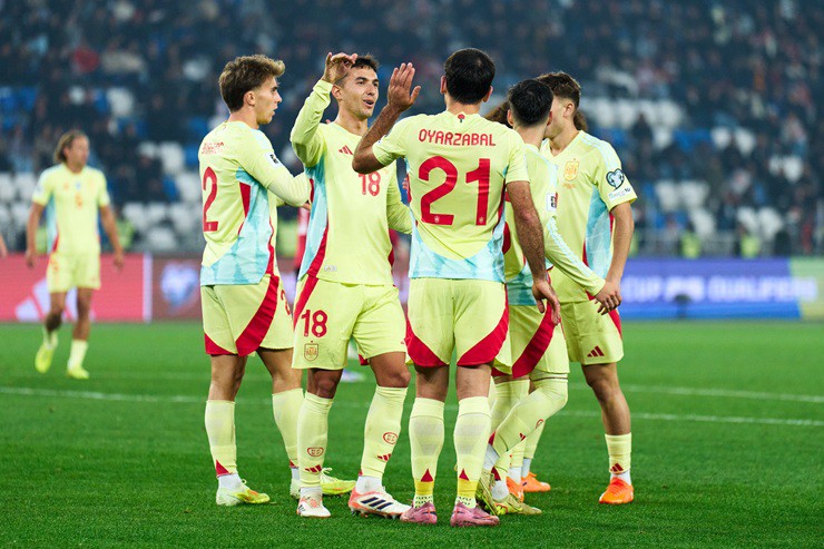 Tây Ban Nha gần như chắc chắn giành vé dự World Cup 2026