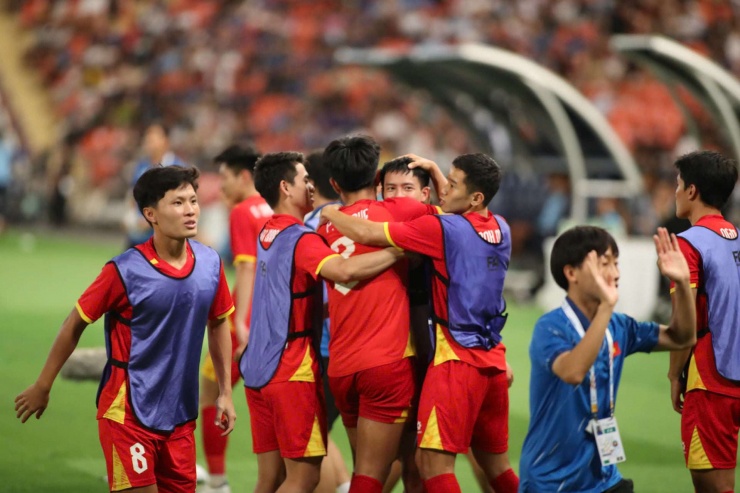 U22 Việt Nam giành HCV bóng đá nam SEA Games 33. Ảnh: Tam Ninh.