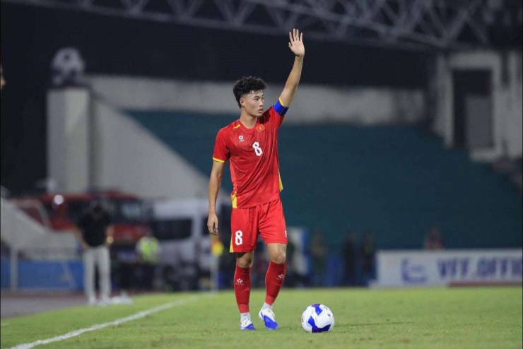 Nguyễn Văn Trường được chuyên trang chuyển nhượng Transfermarkt định giá 175.000 euro. Ảnh: FBNV.