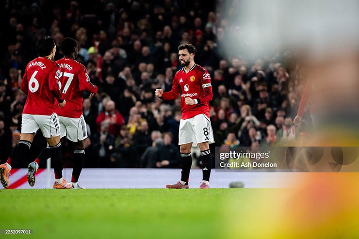 MU rượt đuổi 8 bàn điên rồ với Bournemouth, đội trưởng Fernandes nổi giận - 6