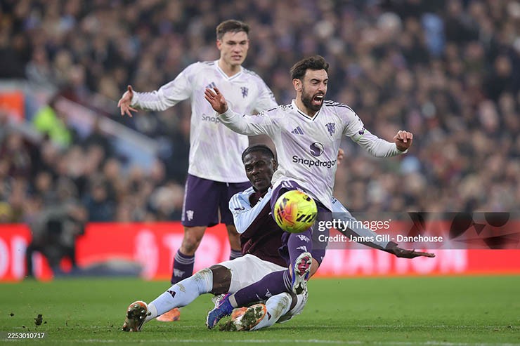 MU thảm họa kép: Thua đau Aston Villa, đội trưởng Fernandes nghỉ 1 tháng - 1