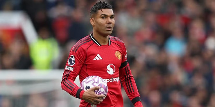 Casemiro không còn đủ thể lực để cày ải đủ 90 phút mỗi trận đấu