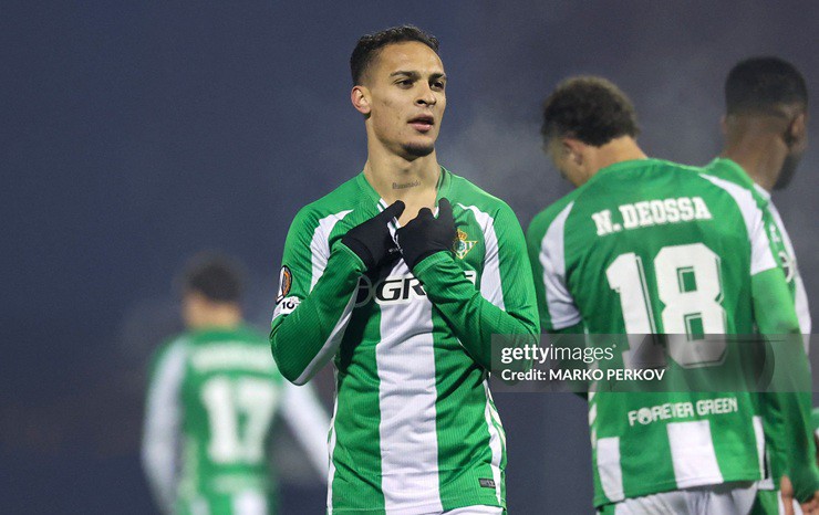 Video bóng đá Dinamo Zagreb - Real Betis: Antony trừng phạt sai lầm đối thủ (Europa League) - 1