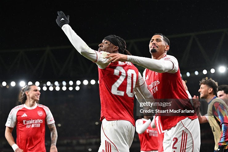 Arsenal quá mạnh