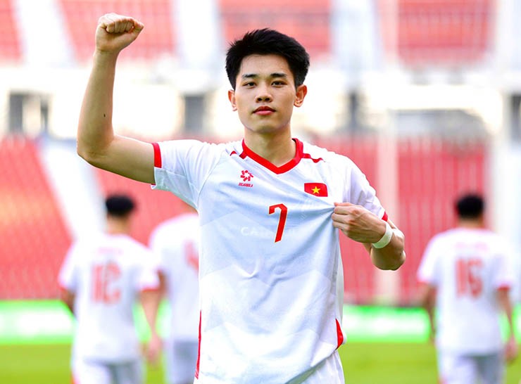 U22 Việt Nam đấu U22 Lào: Đình Bắc lập cú đúp đẳng cấp, solo đẹp như mơ - 9