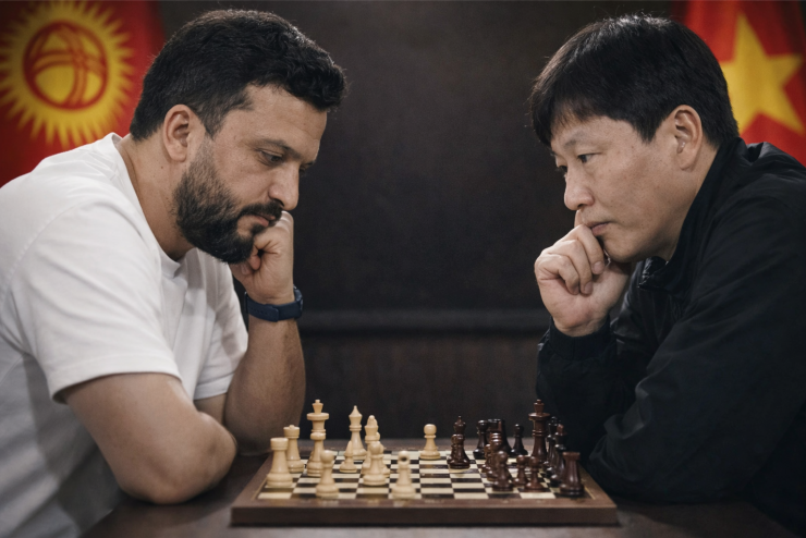 Chờ màn đối đầu giữa HLV Edmar Lacerda (U23&nbsp;Kyrgyzstan) và HLV Kim Sang-sik (U23 Việt Nam). Ảnh: Chat GPT.