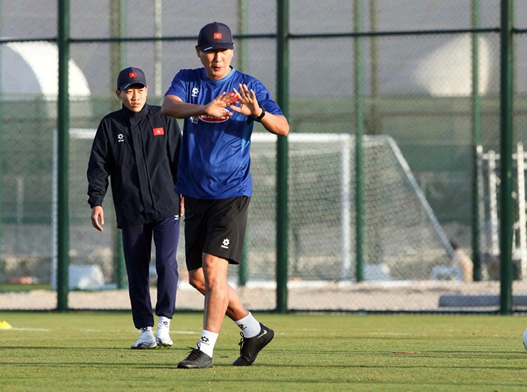 HLV Kim Sang Sik khá đau đầu với tình hình lực lượng U23 Việt Nam trước thềm U23 châu Á 2026.