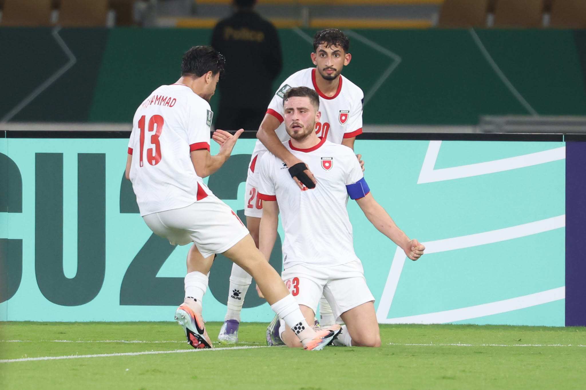 Tiền đạo Ali trở thành cơn ác mộng của U23 Saudi Arabia, ghi 2 bàn đều bằng những cú sút "trời giáng"