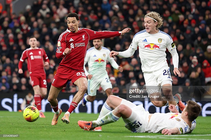 Nóng bảng xếp hạng Ngoại hạng Anh: Man City - Liverpool sa lầy, Arsenal gia tăng cách biệt - 1