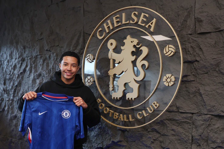 Chelsea sở hữu hậu vệ trẻ tiềm năng&nbsp;Yisa Alao