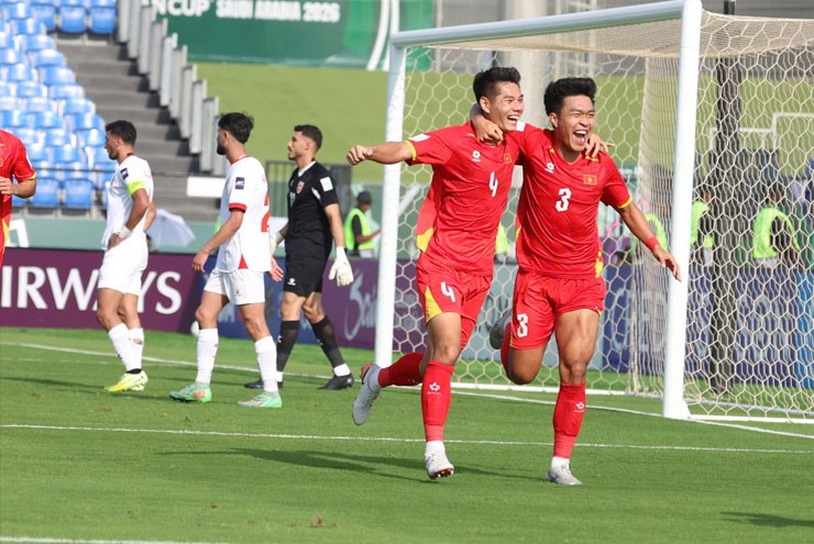 U23 Việt Nam liên tục khiến đối thủ ôm hận bằng các pha&nbsp;phạt góc