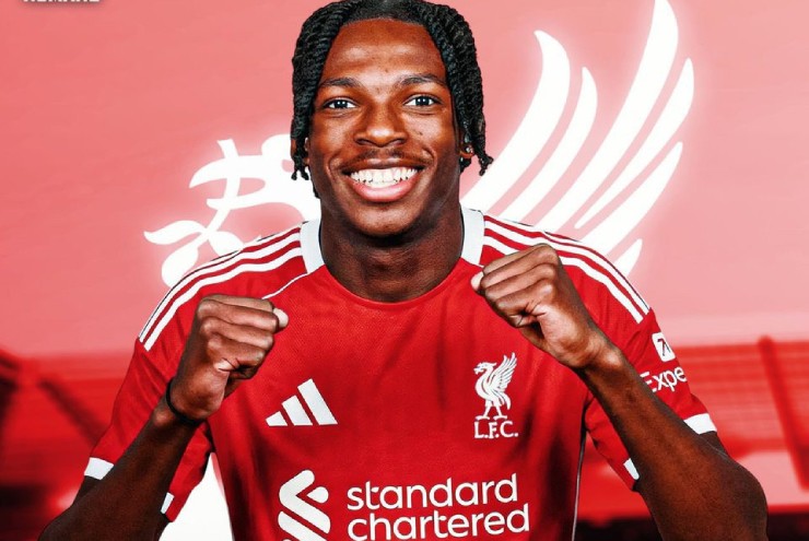 Liverpool đã chiêu mộ thành Jeremy Jacquet