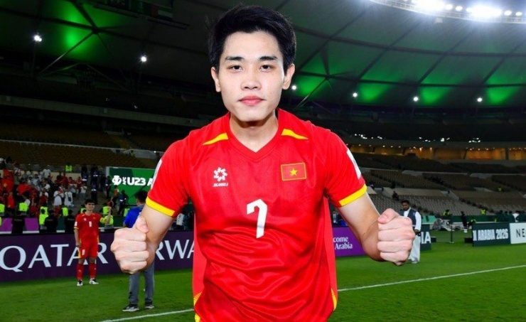 Nguyễn Đình Bắc từ giọt nước mắt tuổi 20 đến ngôi sao mới của bóng đá Việt Nam - 2
