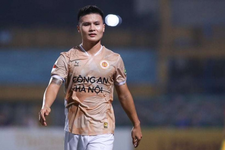 Tiền vệ Nguyễn Quang Hải.