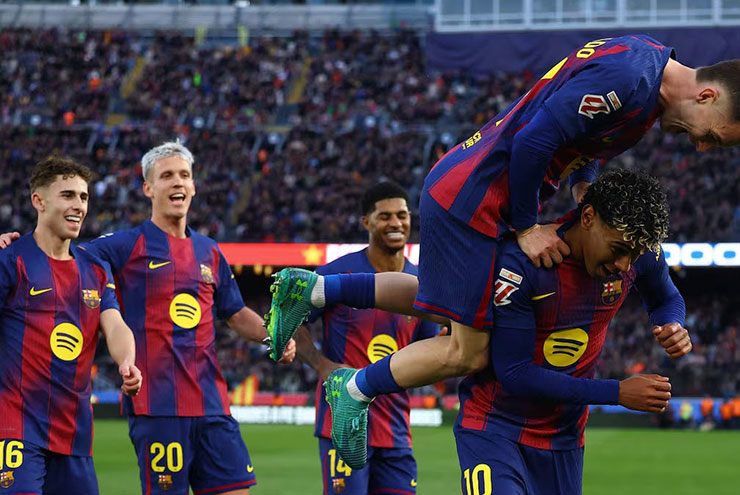 Hàng công của Barca liên tục "nổ súng" và chỉ còn thiếu 1 bàn nữa để chạm mốc 100