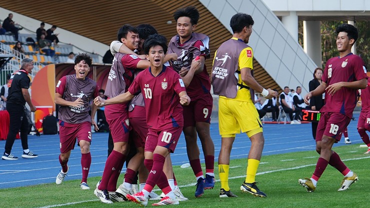Mô hình được kỳ vọng giúp U20 Thái Lan ổn định lực lượng, nhưng lại không đủ để cạnh tranh trước Nhật Bản và Hàn Quốc