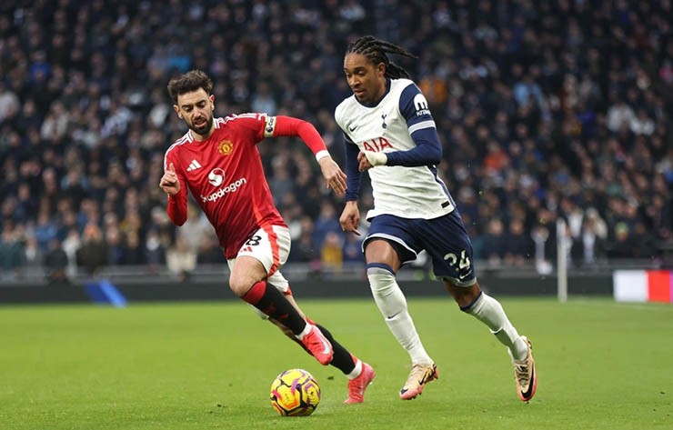 MU sẽ đối đầu Tottenham ở vòng kế tiếp