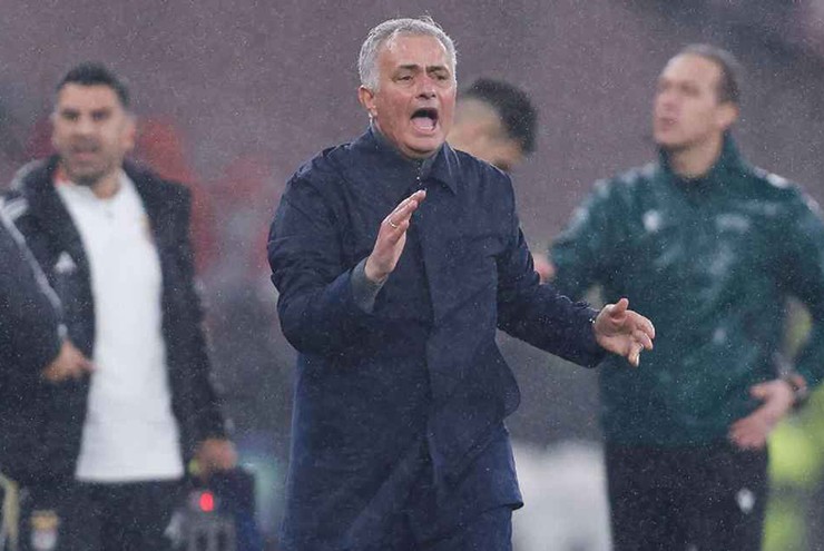 Mourinho sẽ đối đầu đội bóng cũ trong hai lượt trận tại vòng play-off&nbsp;Champions League