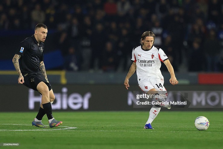 Video bóng đá Pisa - AC Milan: "Cây trường sinh" Modric tỏa sáng (Serie A) - 1